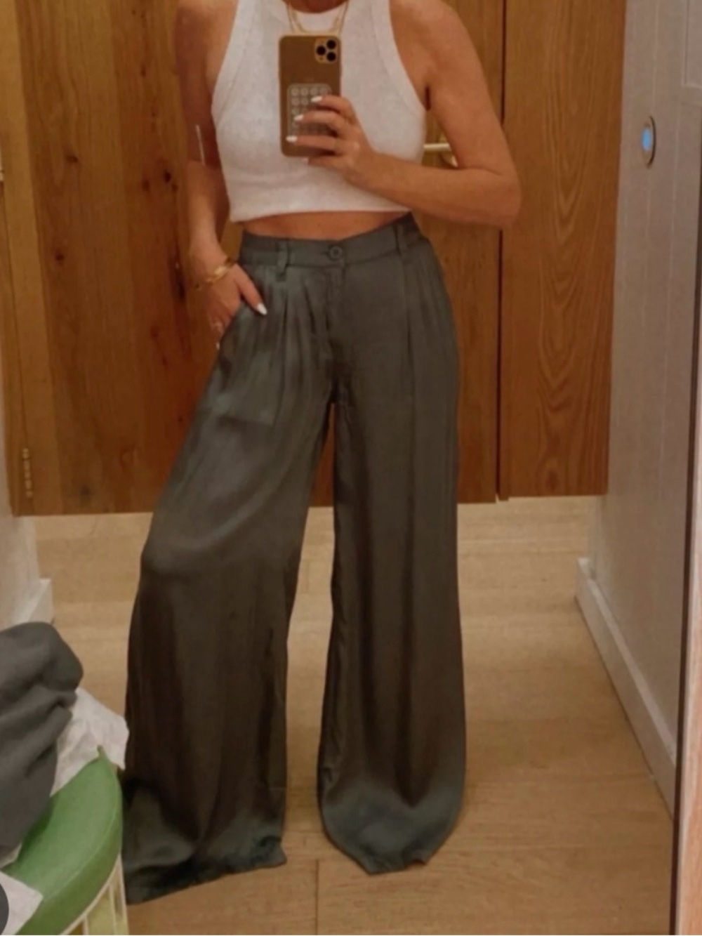 Aerie Green Satin Wide Leg Baggy Lightweight Pockets Pants